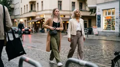 Mehr Präsenz unterwegs: 8 einfache Gewohnheiten, die deinen Auftritt auf der Straße verändern